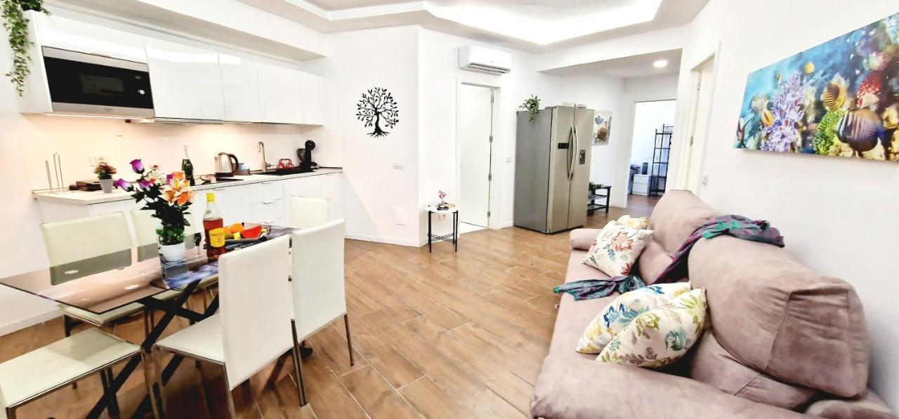Fantastic 3 Bedroom Next Playa Las Americas & Wifi Free Playa Feñabe Kültér fotó